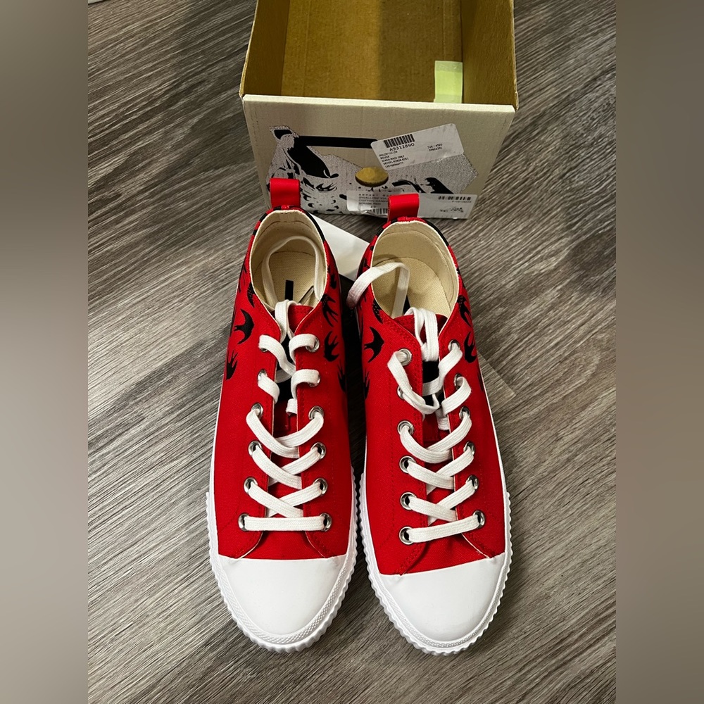 New Alexander McQueen MCQ swallow low top sneakers red